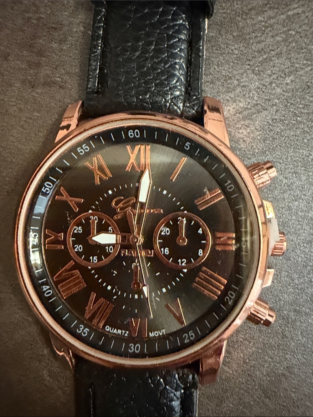 Geneva Rose Gold Case Black Dial Leather Strap Chronograph Watch needs battery